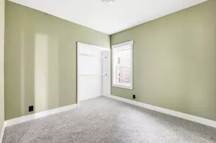 23 Lexington St, Fall River, MA 02723 - Photo 36