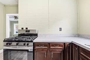 23 Lexington St, Fall River, MA 02723 - Photo 12