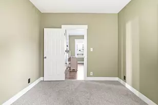 23 Lexington St, Fall River, MA 02723 - Photo 26