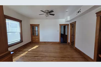 33 Jefferson St #2, Worcester, MA 01604 - Photo 2