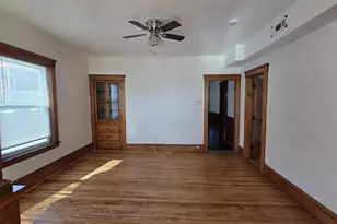 33 Jefferson St, Worcester, MA 01604 - Photo 2