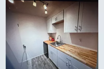 180 Main St #4105, Bridgewater, MA 02324 - Photo 2