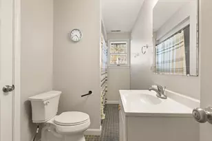 24 Algonquin Rd, Chelmsford, MA 01824 - Photo 18