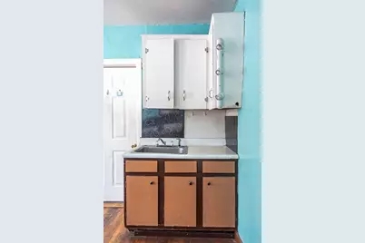 1004 S Franklin St, Holbrook, MA 02343 - Photo 6