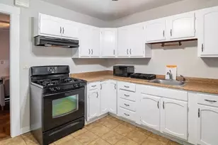 88 Glen St, Somerville, MA 02145 - Photo 4