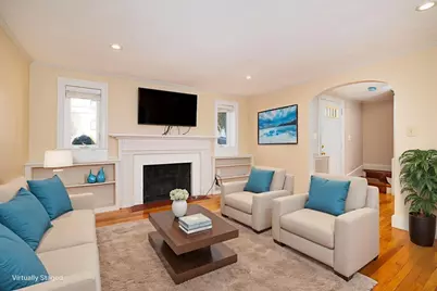 865 E Squantum St, Quincy, MA 02171 - Photo 16