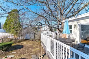 865 E Squantum St, Quincy, MA 02171 - Photo 32