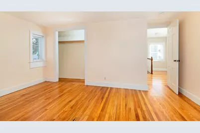 865 E Squantum St, Quincy, MA 02171 - Photo 18