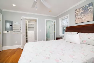 865 E Squantum St, Quincy, MA 02171 - Photo 8