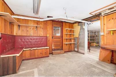 865 E Squantum St, Quincy, MA 02171 - Photo 26