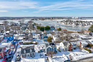 865 E Squantum St, Quincy, MA 02171 - Photo 2