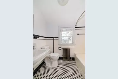 865 E Squantum St, Quincy, MA 02171 - Photo 28