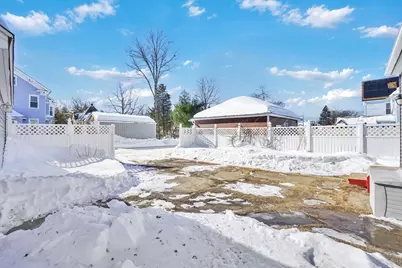 115 Hampden St, Springfield, MA 01151 - Photo 32