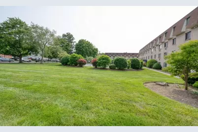 103 Grove St #317, Rockland, MA 02370 - Photo 4