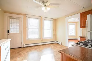 15 Casimir St, Westfield, MA 01085 - Photo 8