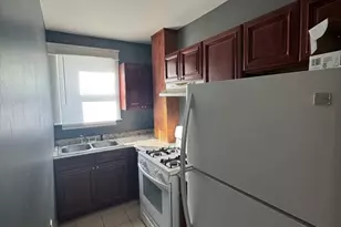 949 Locust St, Fall River, MA 02720 - Photo 4