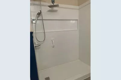 2A Stowell Ave #A, Worcester, MA 01609 - Photo 10