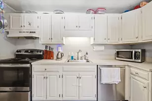 68 Preston St, Wakefield, MA 01880 - Photo 14