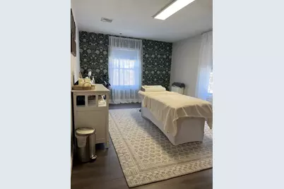 630 Turnpike St #4, North Andover, MA 01845 - Photo 2