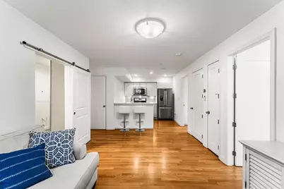 125 B St #1D, Boston, MA 02127 - Photo 8