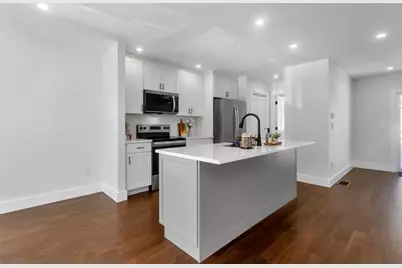 19 Cottage Ave, Southampton, MA 01073 - Photo 8