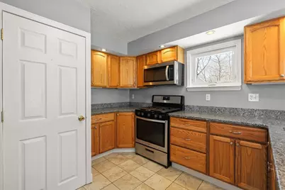 1104 Pleasant St, Weymouth, MA 02189 - Photo 6