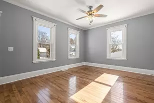 1104 Pleasant St, Weymouth, MA 02189 - Photo 10