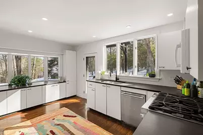 893 Highland St, Hamilton, MA 01982 - Photo 4