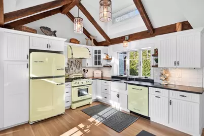 101 Oyster Pond Furlong St, Chatham, MA 02633 - Photo 12