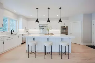 23 Pilgrim Rd, Wellesley, MA 02481 - Photo 6