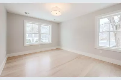 23 Pilgrim Rd, Wellesley, MA 02481 - Photo 22