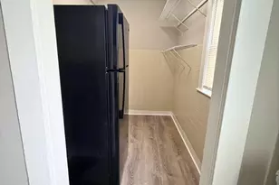 10 Mattakeeset St, Boston, MA 02136 - Photo 6