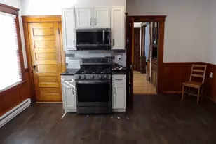 25 Dustin St, Worcester, MA 01604 - Photo 8