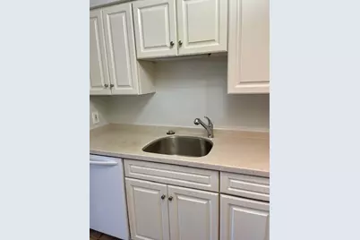 1731 Beacon St #1110, Brookline, MA 02445 - Photo 16