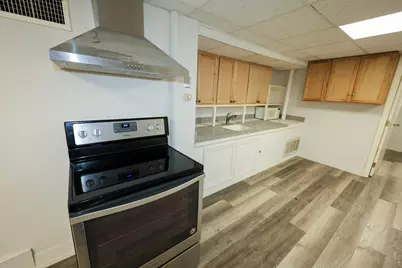 1026 Chestnut St #B, Newton, MA 02464 - Photo 6