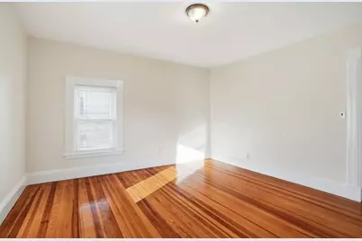 10-12 Charles St, Winthrop, MA 02152 - Photo 10