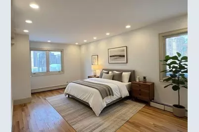 1002 Beacon St, Brookline, MA 02446 - Photo 14
