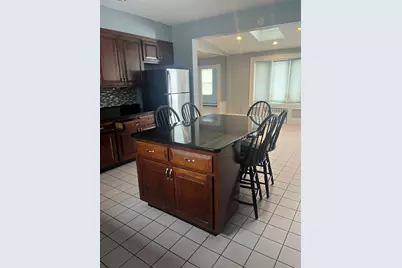 40 Summit St, Rockland, MA 02370 - Photo 2