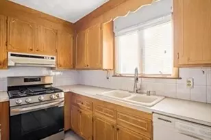 8 Bradford, Taunton, MA 02780 - Photo 4