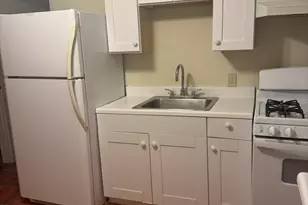 9 Bradford St, Taunton, MA 02780 - Photo 4