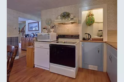 41 Dennison Ln, Southbridge, MA 01550 - Photo 8