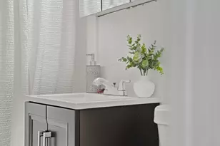 118 Pilgrim Rd, Springfield, MA 01118 - Photo 18