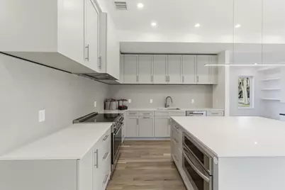 82 Louise Rd #82, Newton, MA 02467 - Photo 6