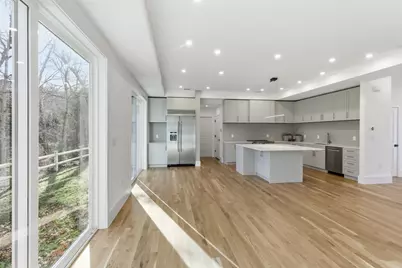 82 Louise Rd #82, Newton, MA 02467 - Photo 4