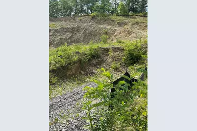 31-33 Walsh Ave, Auburn, MA 01501 - Photo 6