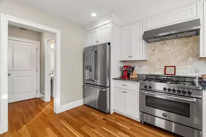 40 Knowles Road, Watertown, MA 02472 - Photo 10