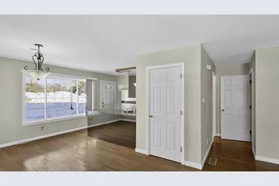 104 Johnson Rd #707, Chicopee, MA 01022 - Photo 8