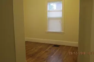 19 Rockwell St, Boston, MA 02124 - Photo 6