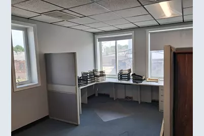 418 Bridge St, Lowell, MA 01850 - Photo 4