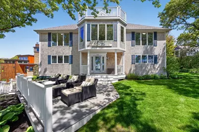 724 Commercial Street, Provincetown, MA 02657 - Photo 2